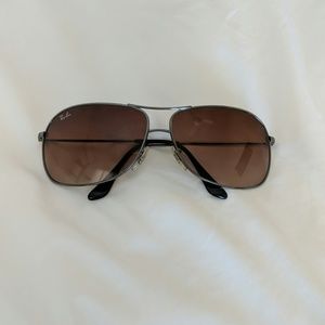 Polarized Ray Ban Aviator sunglasses for woman